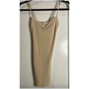 ARITZIA WILFRED tan cami, xs